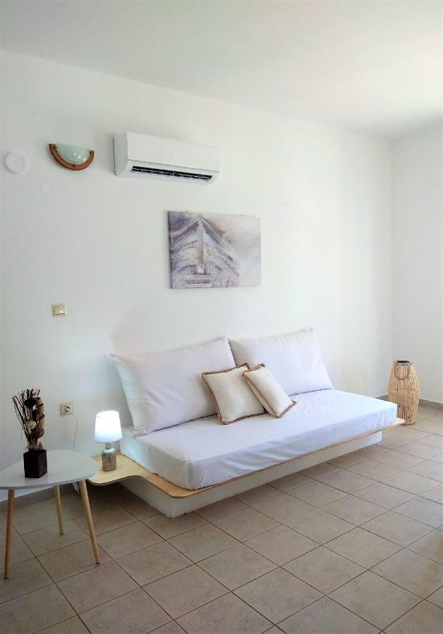 Gompos Apartment - Cozy Apartment Next To The Sea - Amazing Sea View Symi Extérieur photo